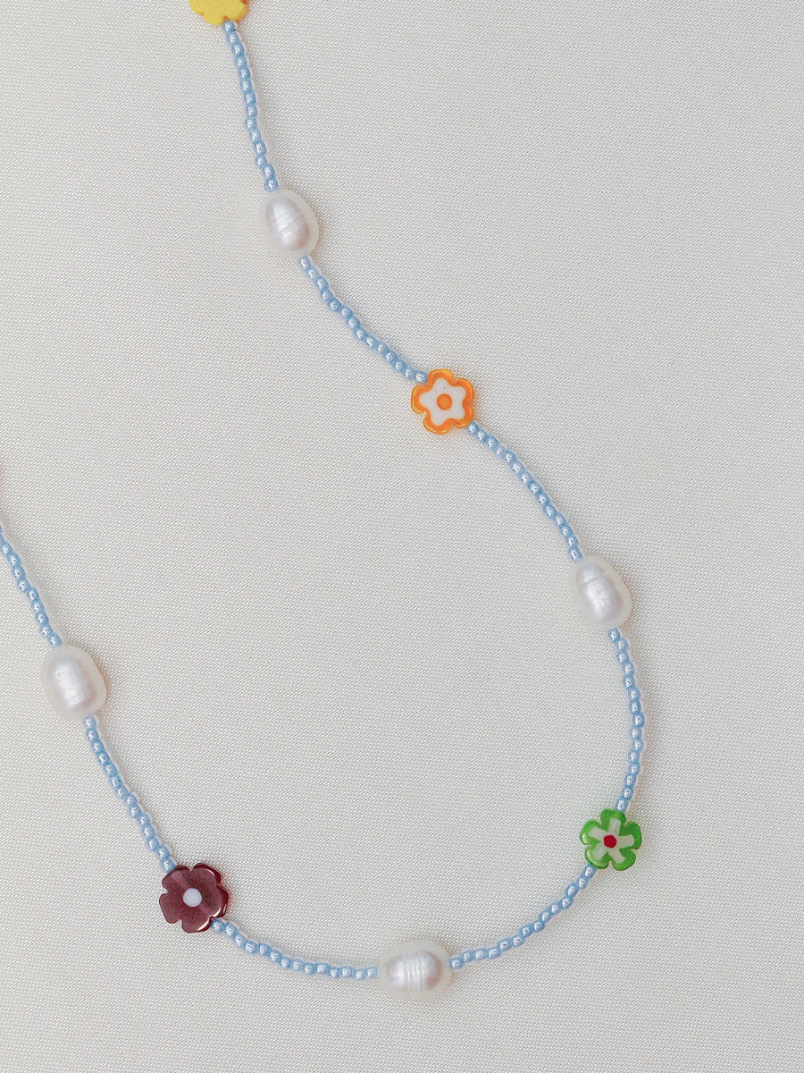 Daisy Necklace Blue