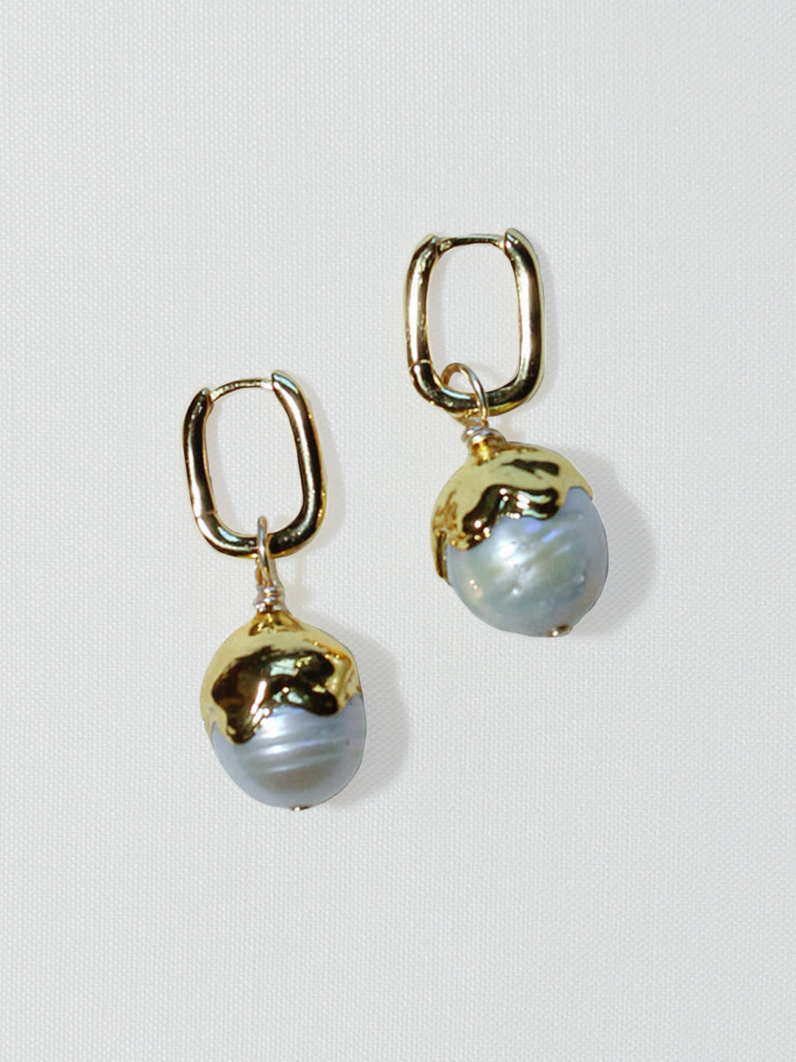 Pearl Drip Huggies Gold